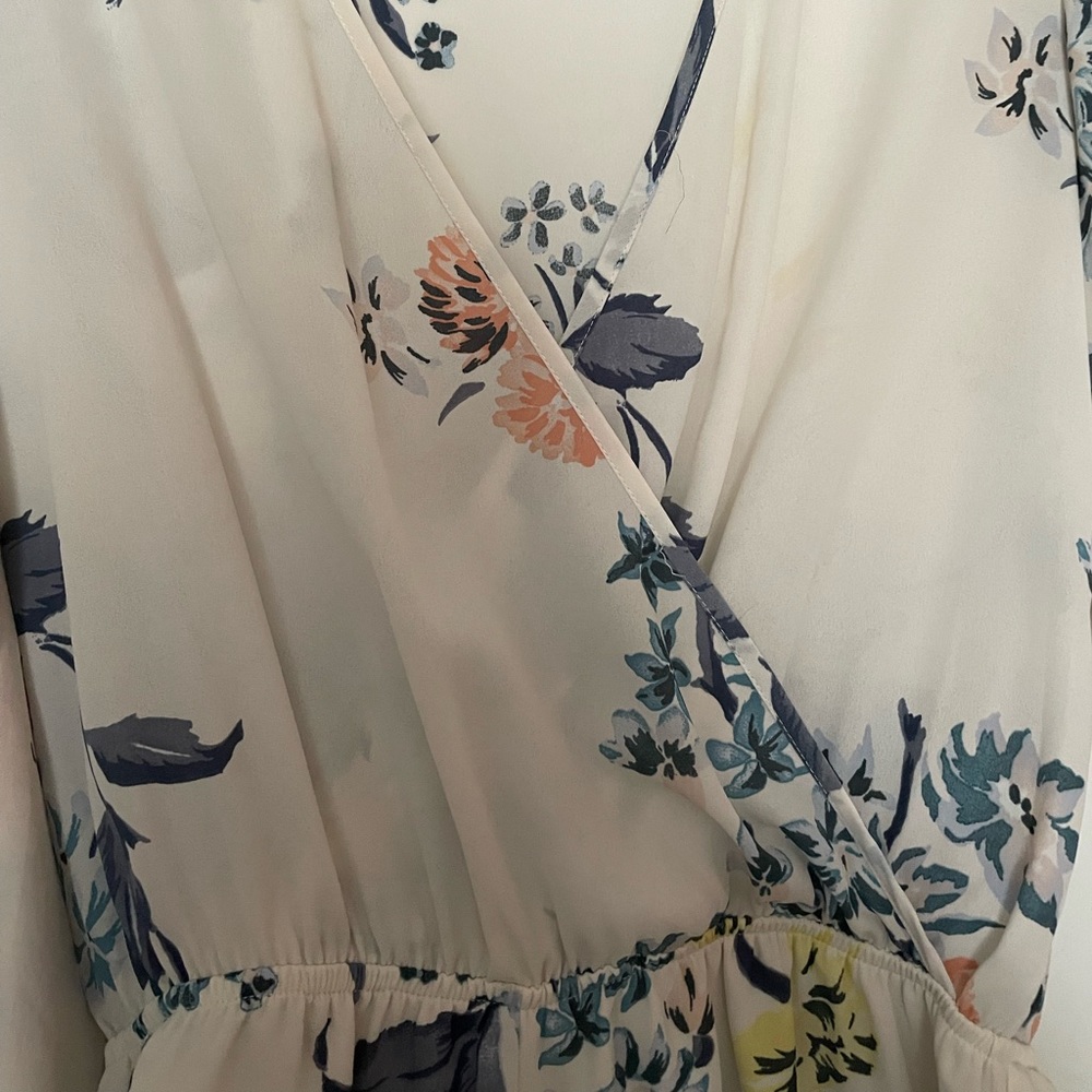 Floral Romper - Picture 3 of 4